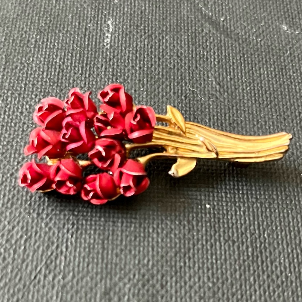 Vintage Dozen Roses Pin - Picture 4 of 8